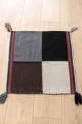 Unkuña Mestana – Quatre Suyus de l'Empire Inca | Tissu Rituel en Alpaga Naturel Tissé à la Main de la Communauté Ausangate, Pérou | 3 Modèles Uniques