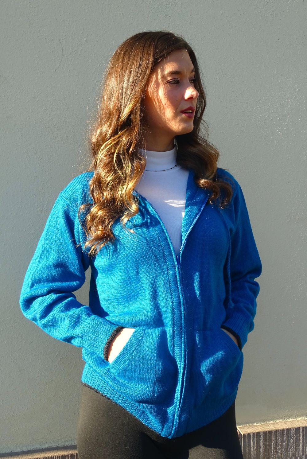 Chaqueta unisex de alpaca bebé con capucha y cremallera – Lujo ético 100 % natural