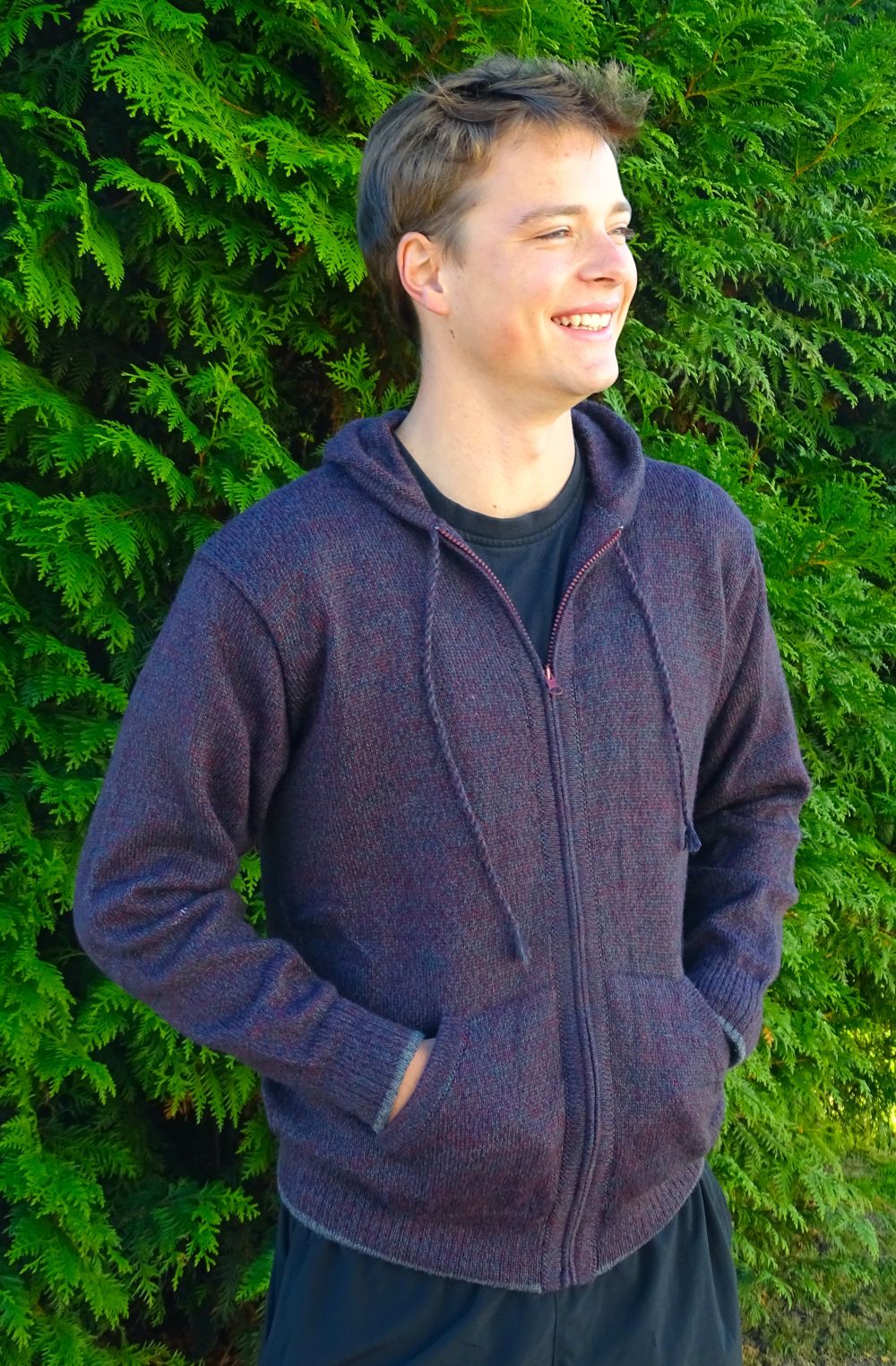 Chaqueta unisex de alpaca bebé con capucha y cremallera – Lujo ético 100 % natural