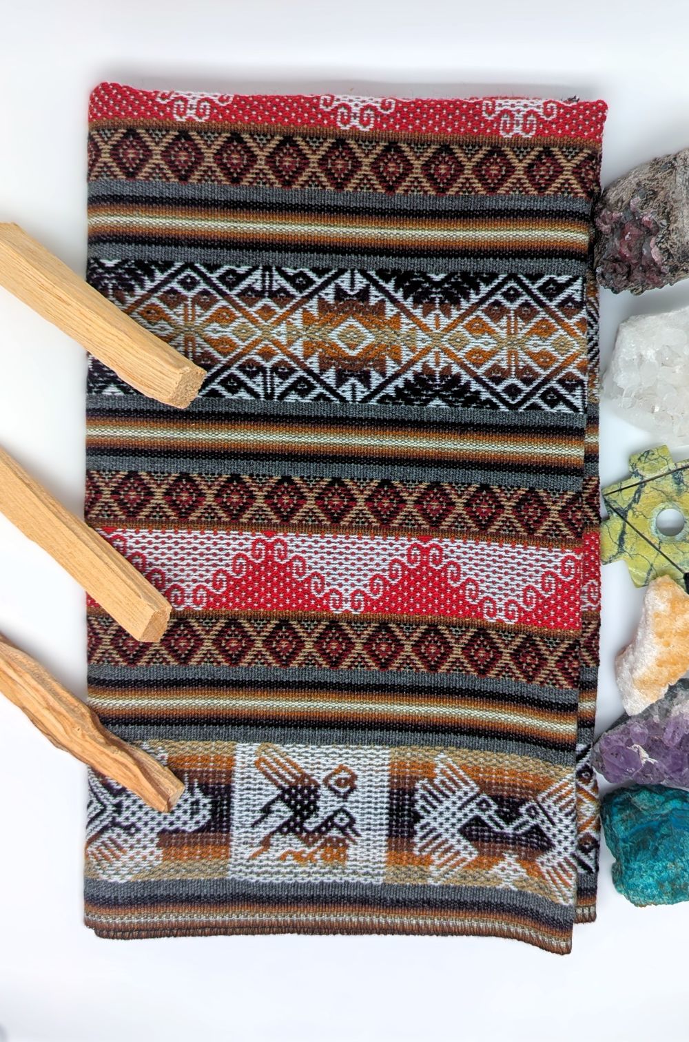 Tela Ritual Q'ero Mestana – Textil Andino Peruano Telar de Altar de Puno