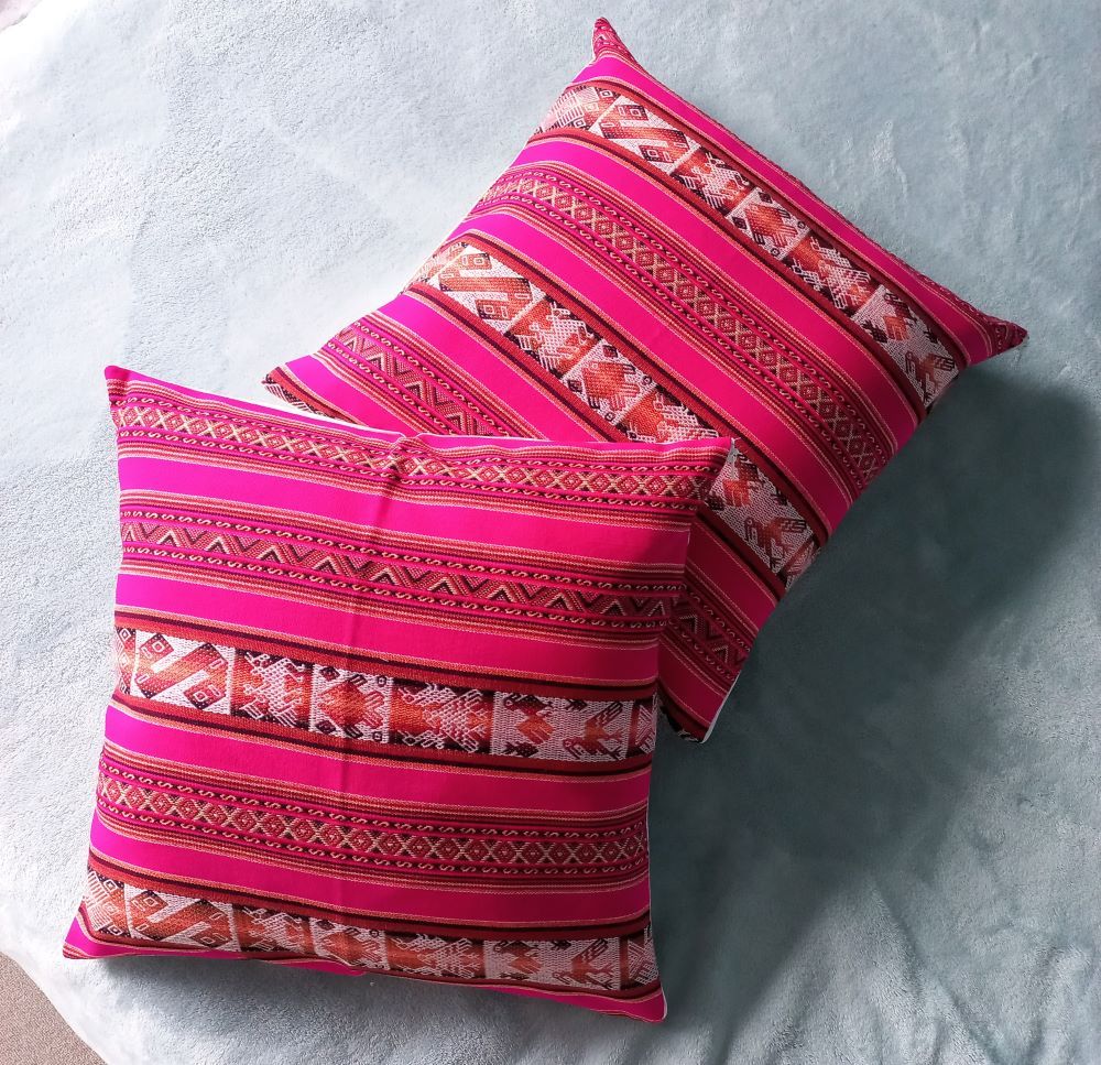 Housse de coussin chinchero rosado_2