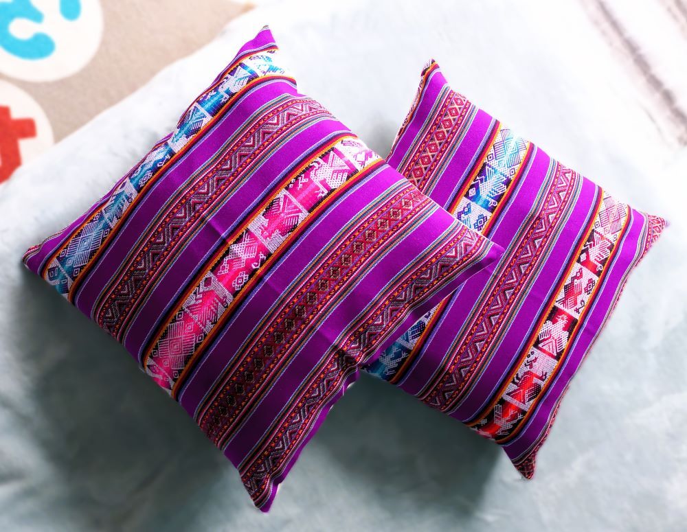 Housse de coussin chinchero violeta_2