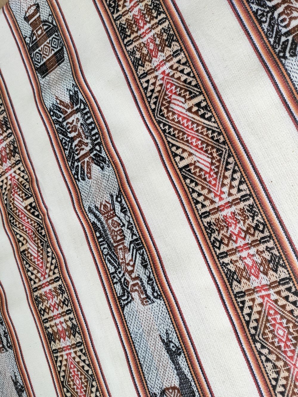 Llamas&keros Beige-1_2