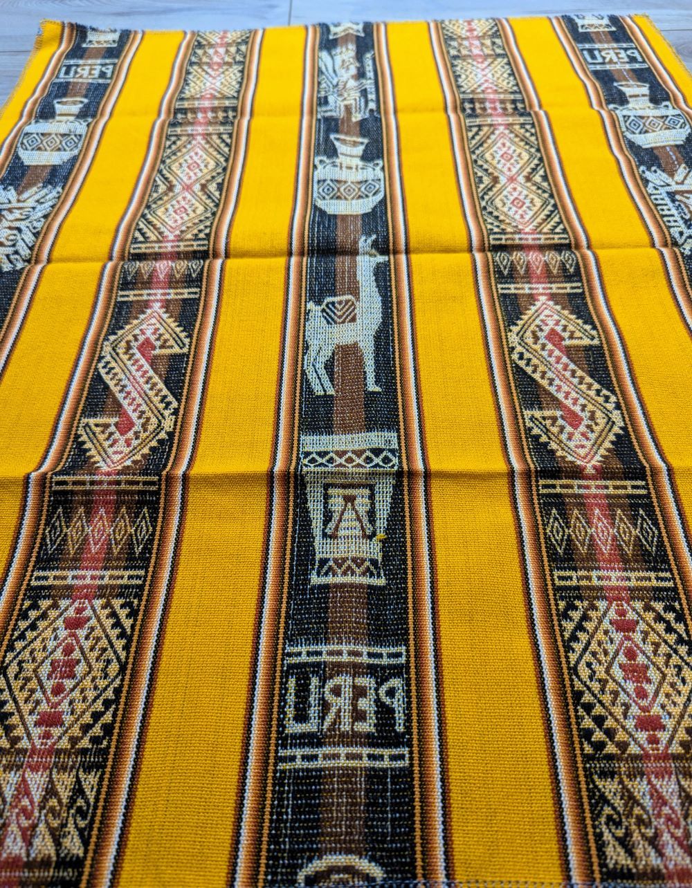 Llamas&keros Jaune-1_2