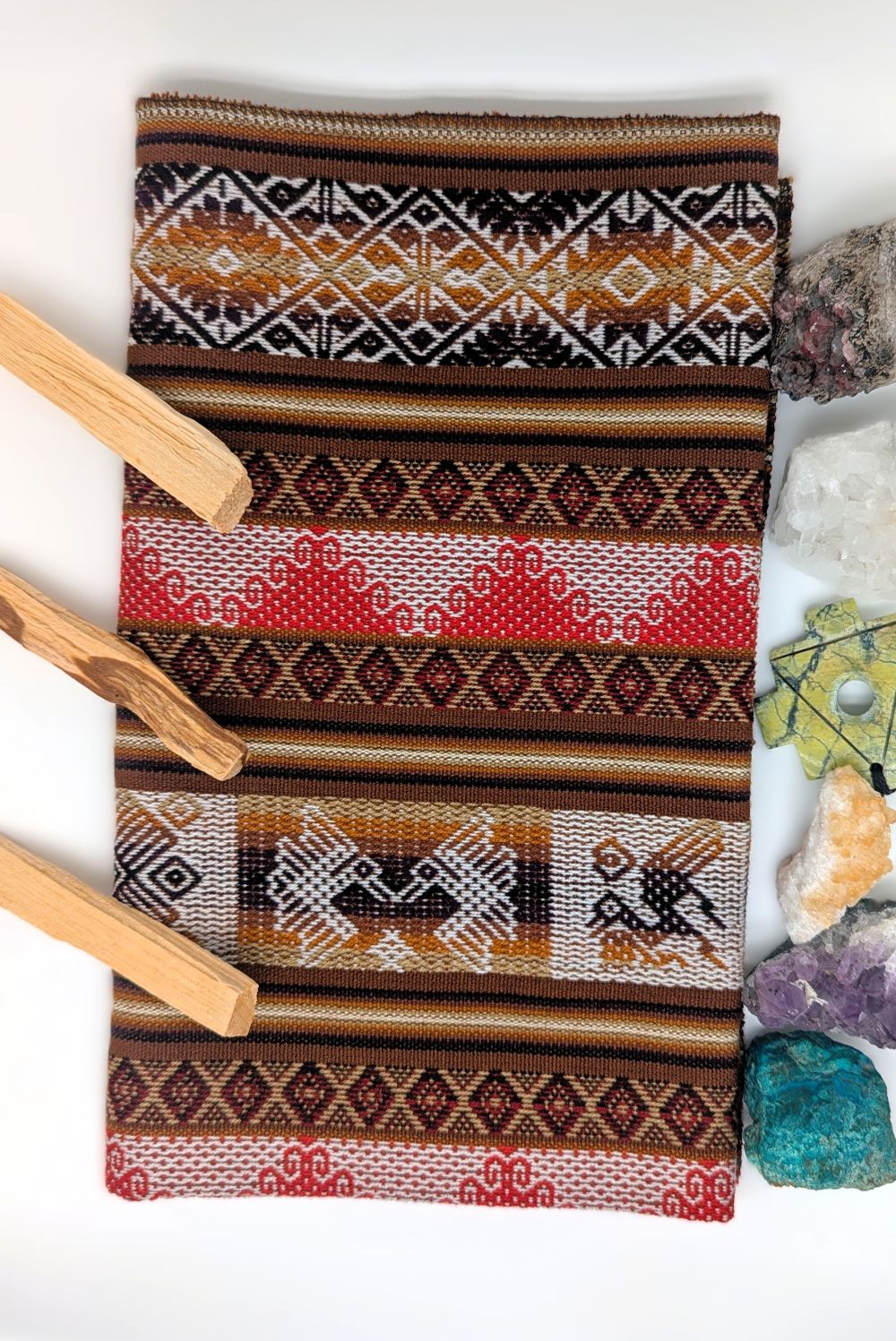 Tela Ritual Q'ero Mestana – Textil Andino Peruano Telar de Altar de Puno