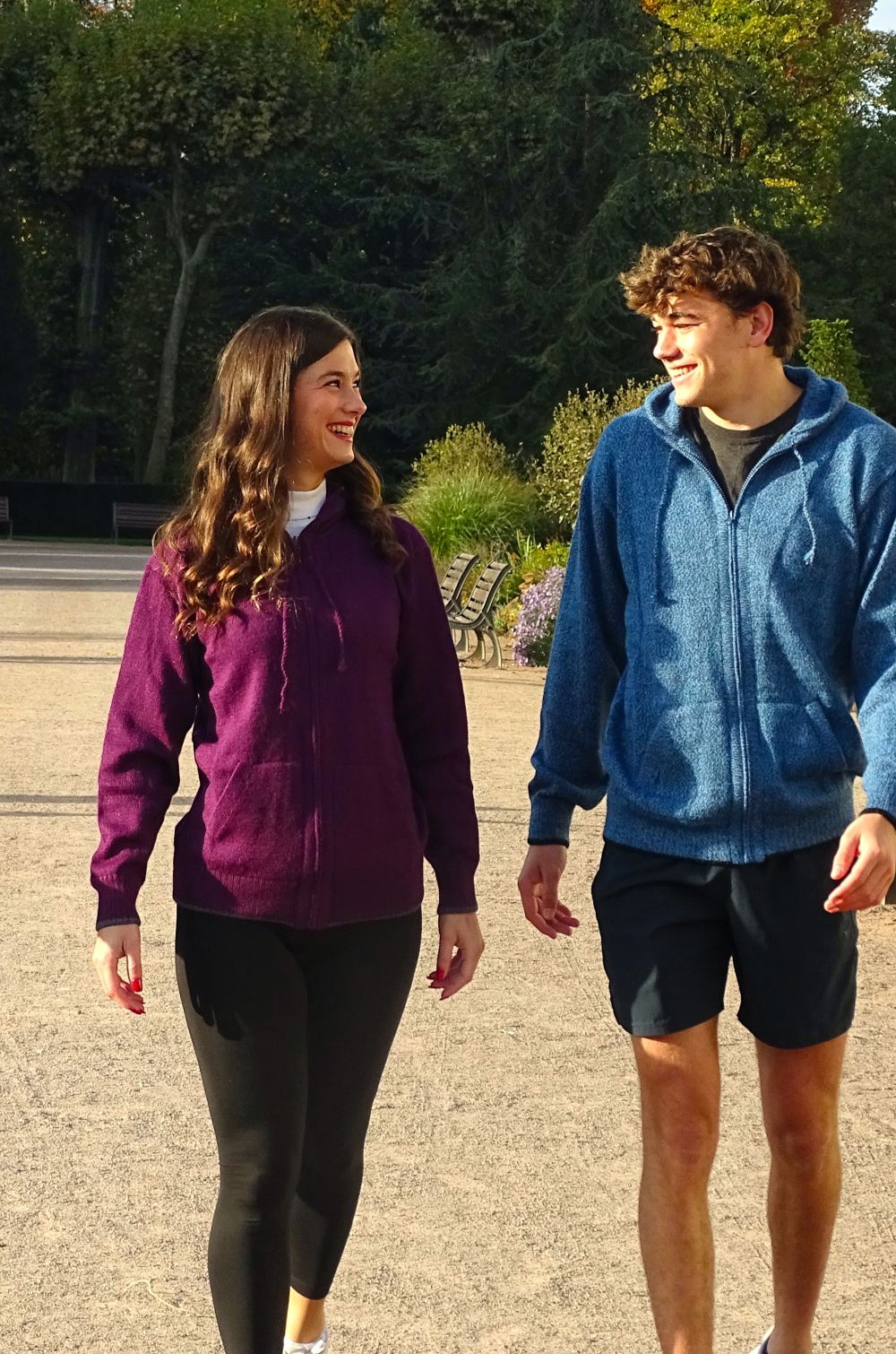Chaqueta unisex de alpaca bebé con capucha y cremallera – Lujo ético 100 % natural