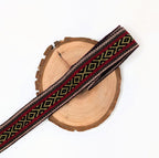 Cinta de Lana Peruana de 3,5 cm de Ancho, Tejida a Mano en Telar Tradicional, Motivos Geométricos Andinos, Se Vende por Metro