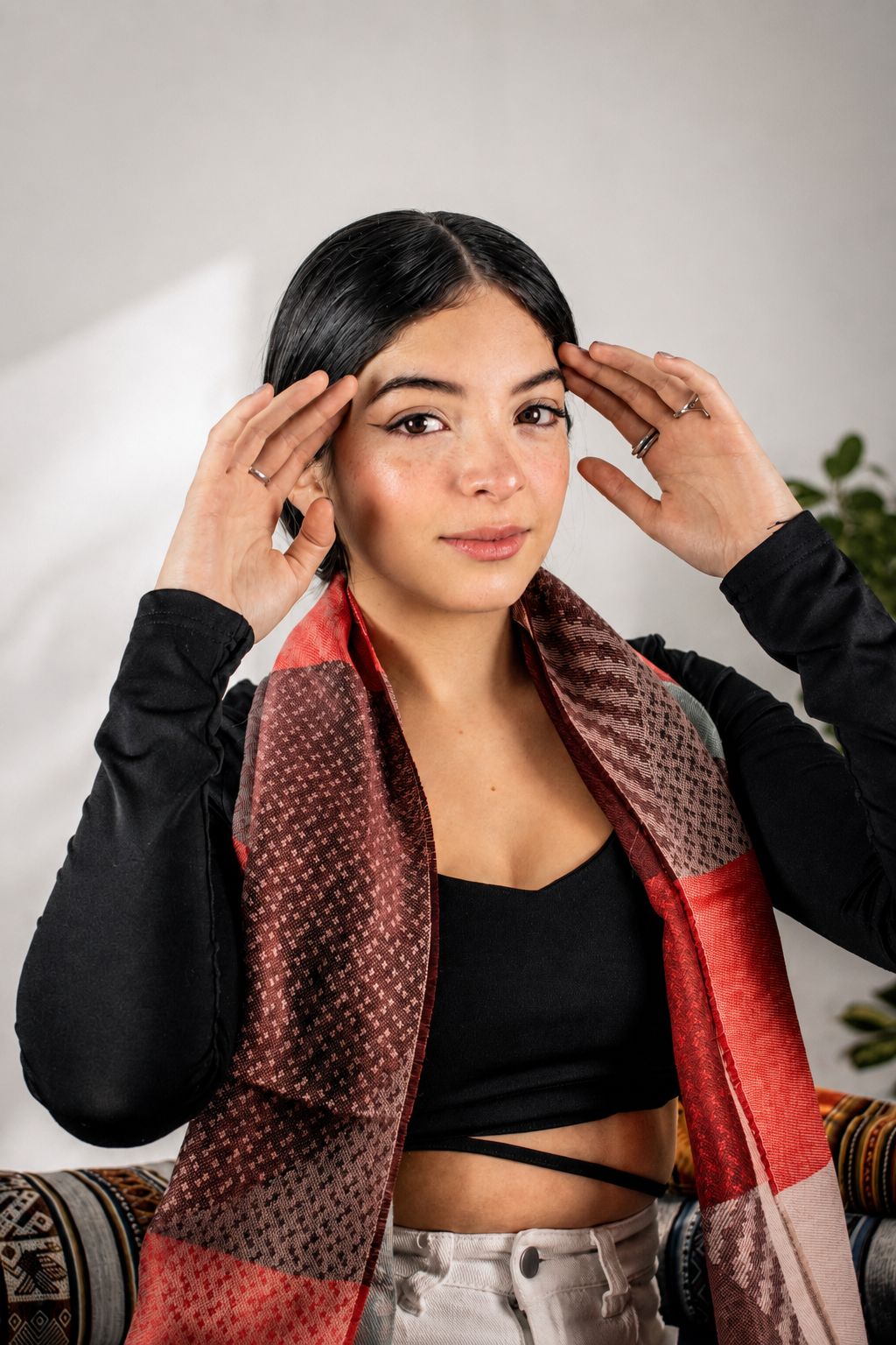 Châle Bébé Alpaga et Soie Rouge Bordeaux Gris — Écharpe Réversible Tissée à la Main | Zia's Beauties Pérou