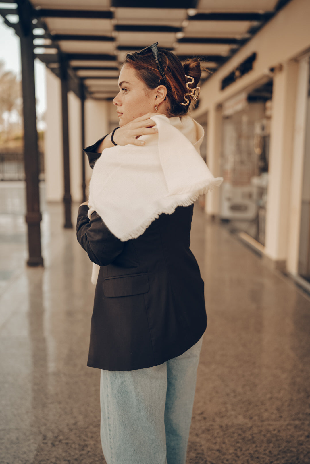 Écharpe Bébé Alpaga – Gris Uni & Beige | 100 % tissée à la main au Pérou | Douceur Andine de Luxe