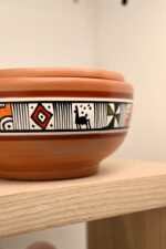Set of 3 Peruvian Hand-Painted Ceramic Bowls - White Model - Image 7