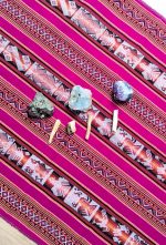 Chinchero Earth Brown Mestana – Andean Ritual Cloth (Mestana • Missa • Mesa Andina) – 60 × 70 cm - Image 3